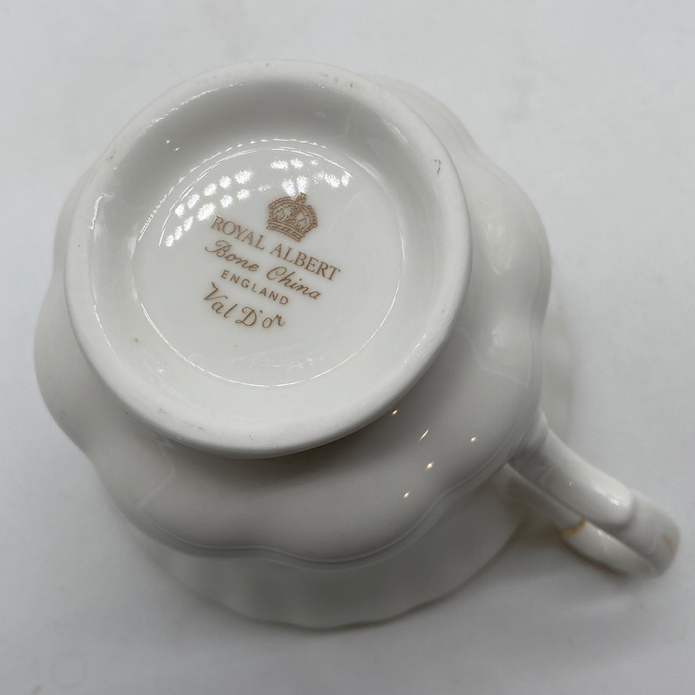 Royal Albert Val D’Or English Bone China Cup & Saucer - Picture 5 of 8